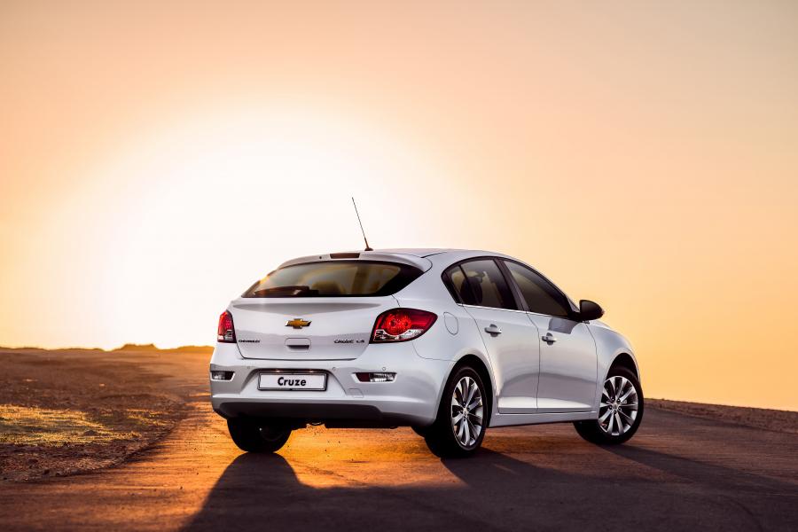  Chevrolet Cruze Hatchback 2015 года  (ZA) (фото 8 из 14)